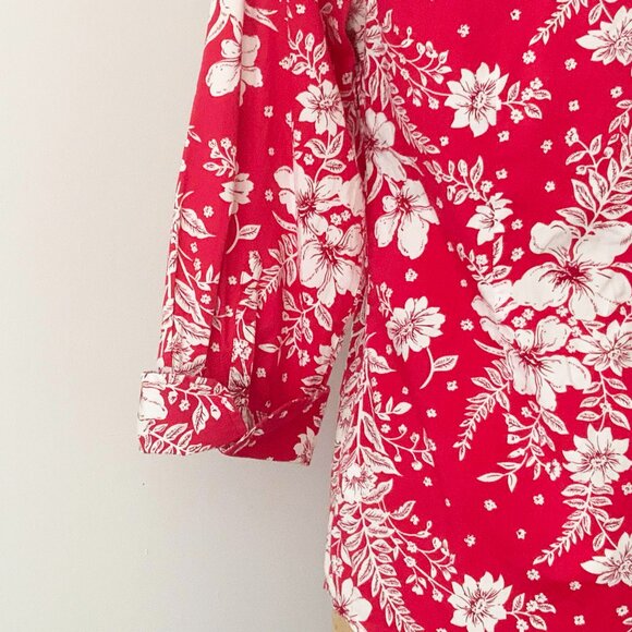 COLD WATER CREEK Size SMALL Red and White Floral 3/4 Sleeve Cotton Blend Blouse - Picture 9 of 10